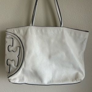 TORY BURCH East West All T Pebbled Leather
Tote Bag. White